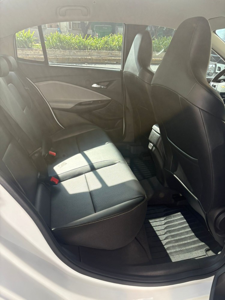 Chevrolet Onix Premier — foto 15